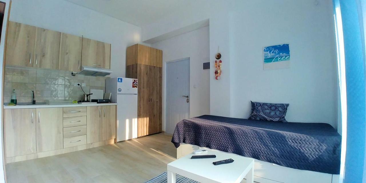Sea Star Apartments Kallikratia Nea Kallikrateia Eksteriør bilde